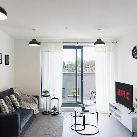 Modern City Apartment Хемел Хемпстед Екстериор снимка