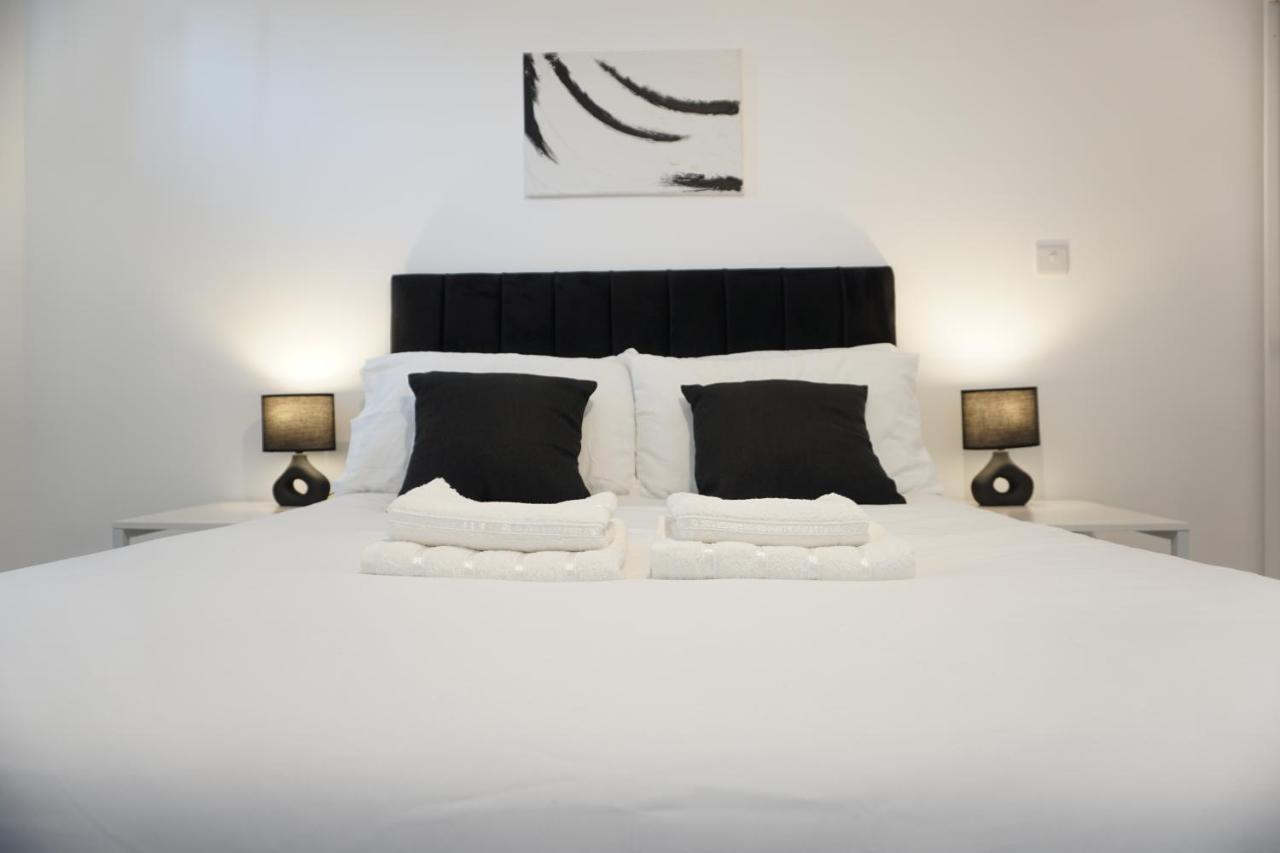 Modern City Apartment Хемел Хемпстед Екстериор снимка