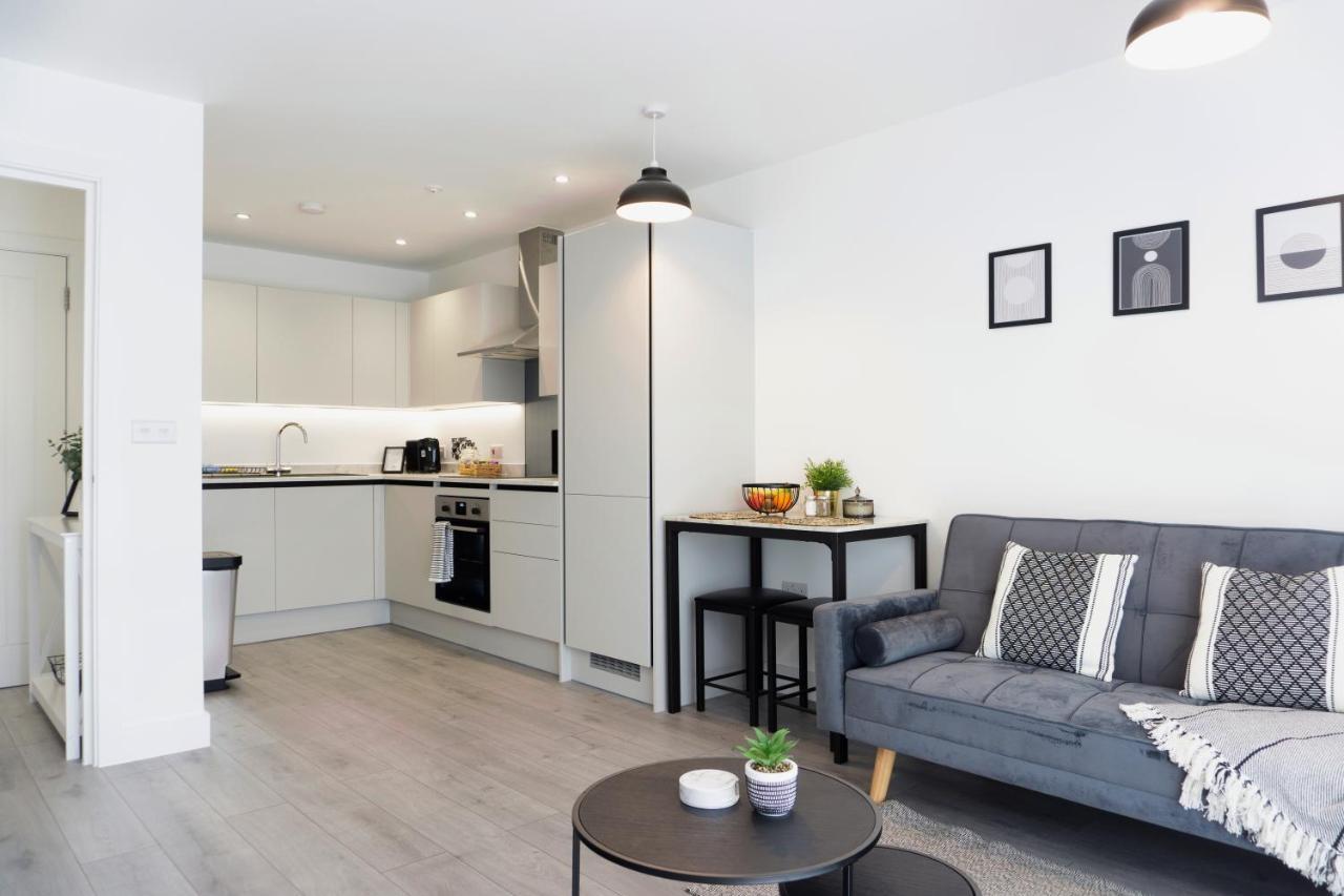 Modern City Apartment Хемел Хемпстед Екстериор снимка