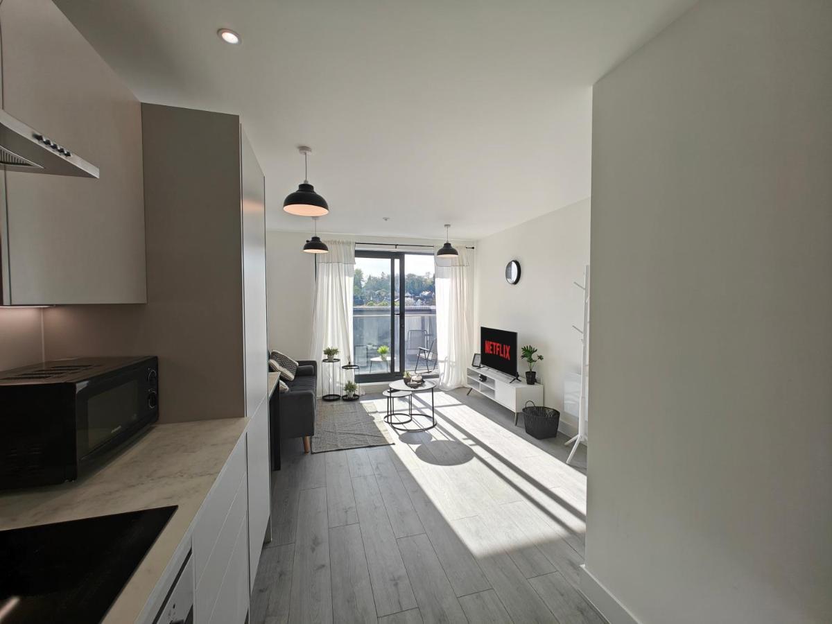 Modern City Apartment Хемел Хемпстед Екстериор снимка